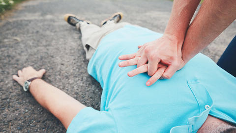 Wiederbelebungsmaßnahmen zu Corona-Zeoten