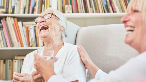 Senioren die lachen