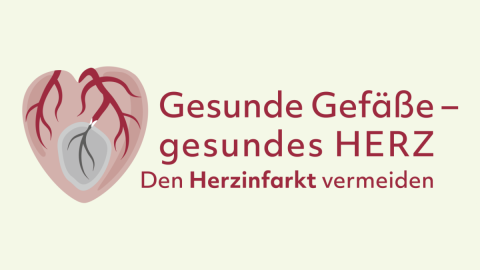 Illustration eines menschlichen Herzens mit sichtbaren Herzkranzgefäßen. Eines der Gefäße ist verstopft, um die Engstelle herum ist eine graue Fläche dargestellt – sie symbolisiert geschädigtes Gewebe. Daneben steht das Motto: ‚Gesunde Gefäße – gesundes Herz. Den Herzinfarkt vermeiden.